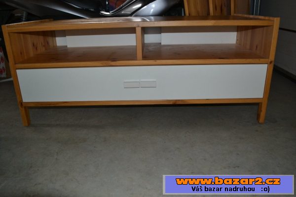 TV stolek, nebo komoda