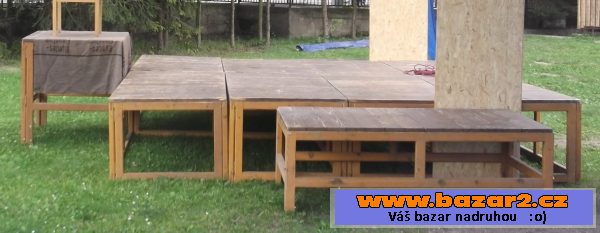 Podium dřevěné mobilní praktikabel