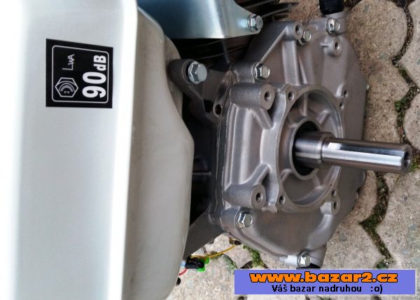 Benzínový motor 15HP 