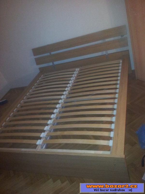 Postel IKEA + rošt +matrace 180x220 