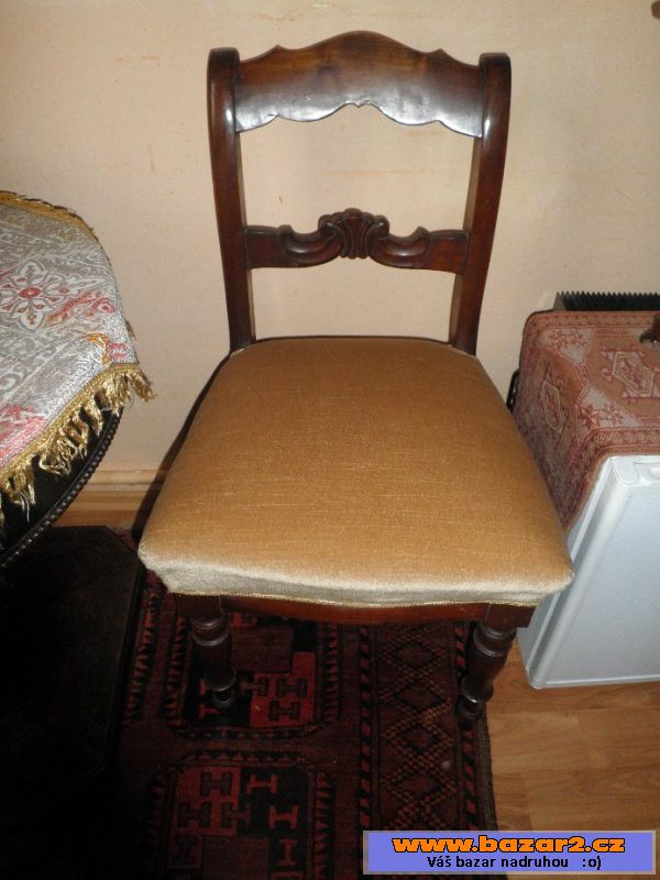 Starožitná židle 