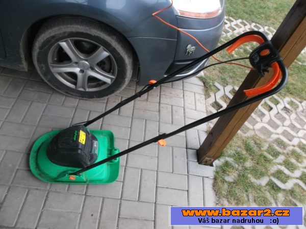 Sekačka na vzduchovém polštáři