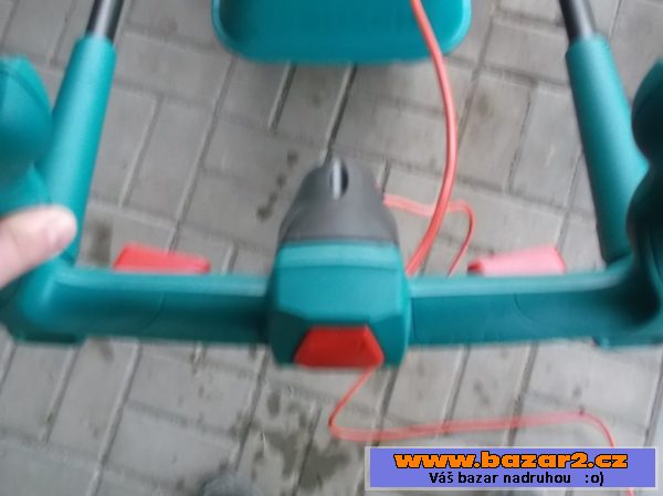 Sekačka na trávu BOSCH 37R