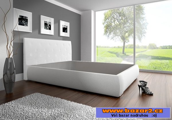 Krásná postel čalouněná 160x200cm