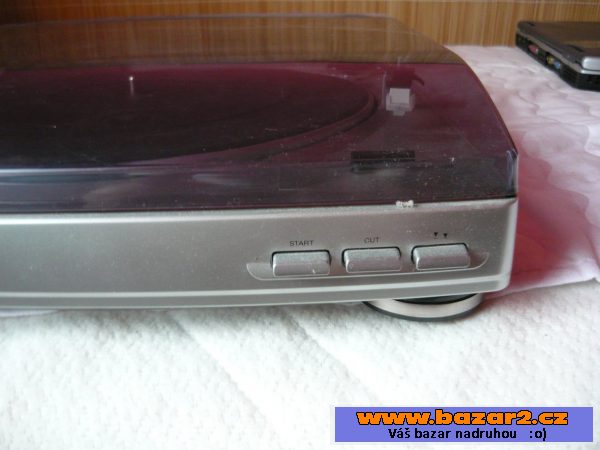 Gramo Aiwa px e 860
