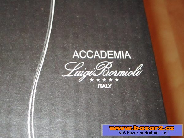 Nový italský designový decanter