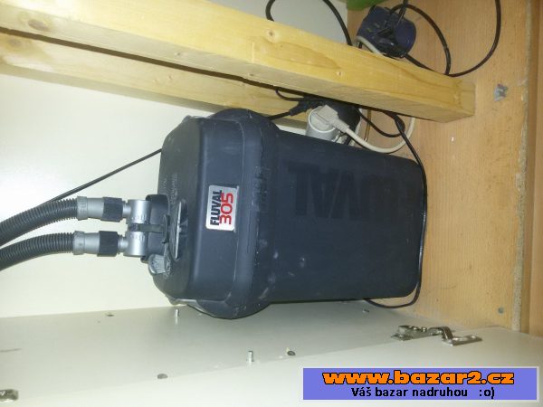 Krásné akvárium 400l komplet vybave