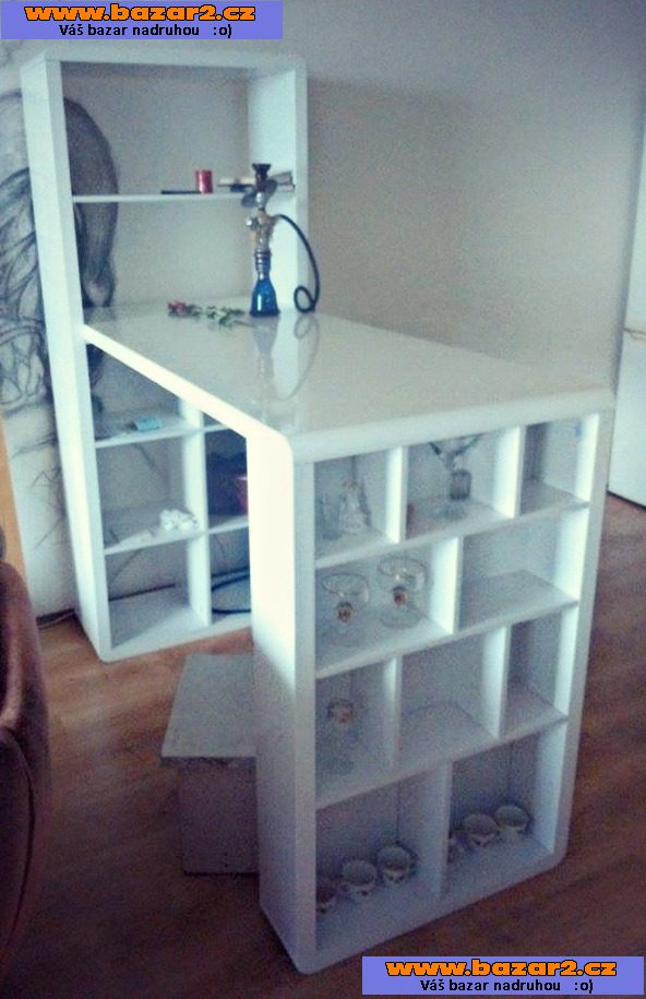 Moderní barový pult
