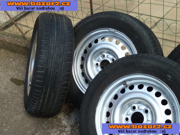 4X letní pneu /50%/ na plech ráfkách na ford Conect,
