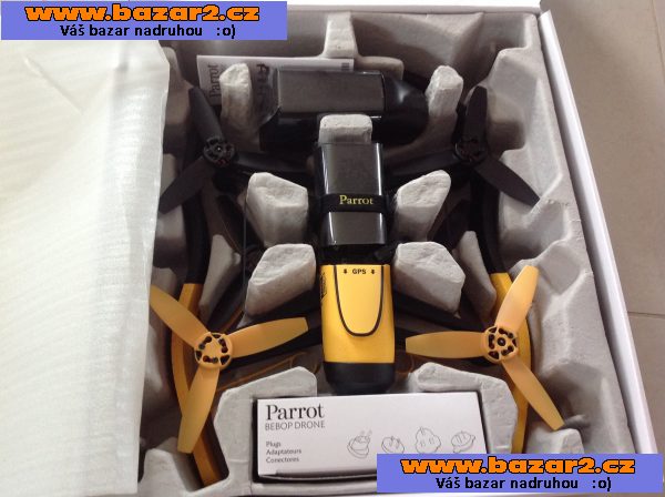 Dron parrot Bebob