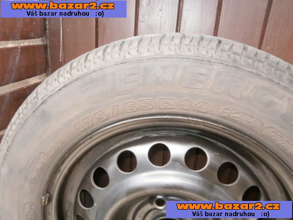 Plechové disky a letní pneumatiky 175/65 R14