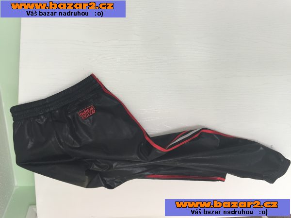 Original teplakovka Adidas...