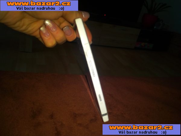 Mobilni telefon Sony ericsson LT26i