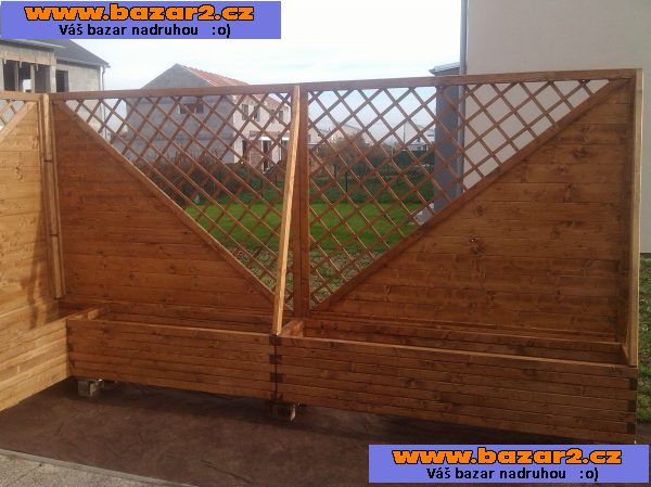 Masívní dřevěné truhlíky 3