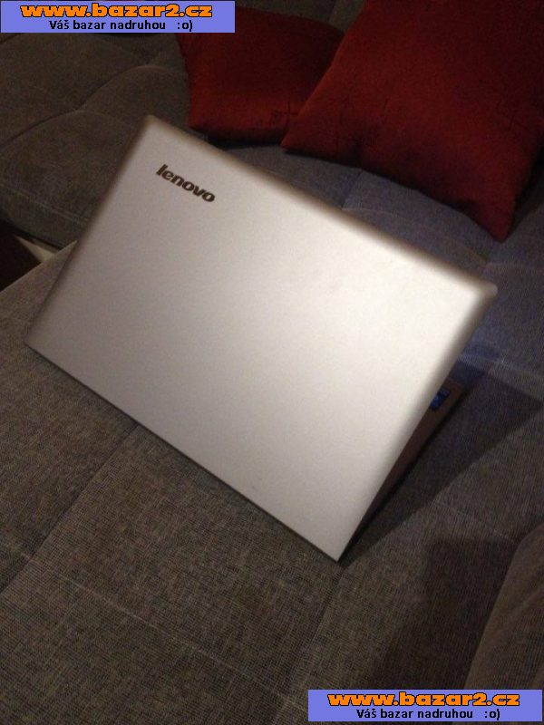 Lenovo Z50 - stříbrný