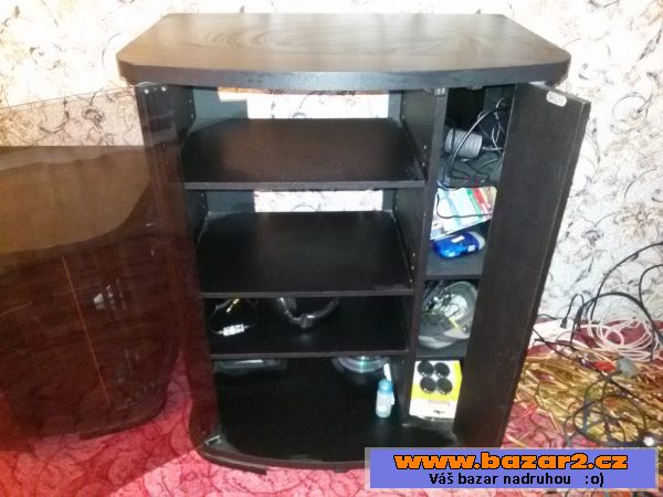TV/Hifi skříňky (černé barvy)