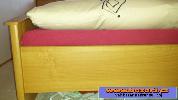 Manželská postel + rošty + komoda