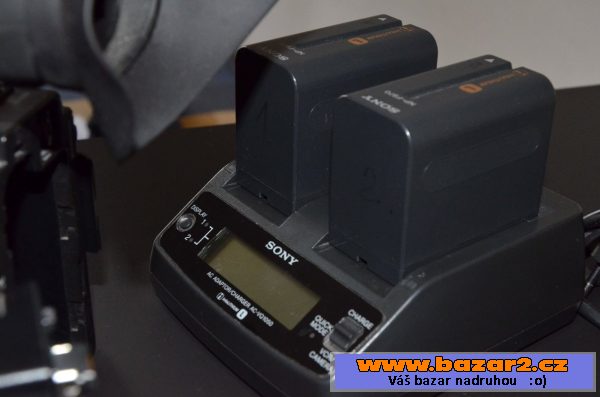 Profesionální kamera Sony HVR-Z5. 