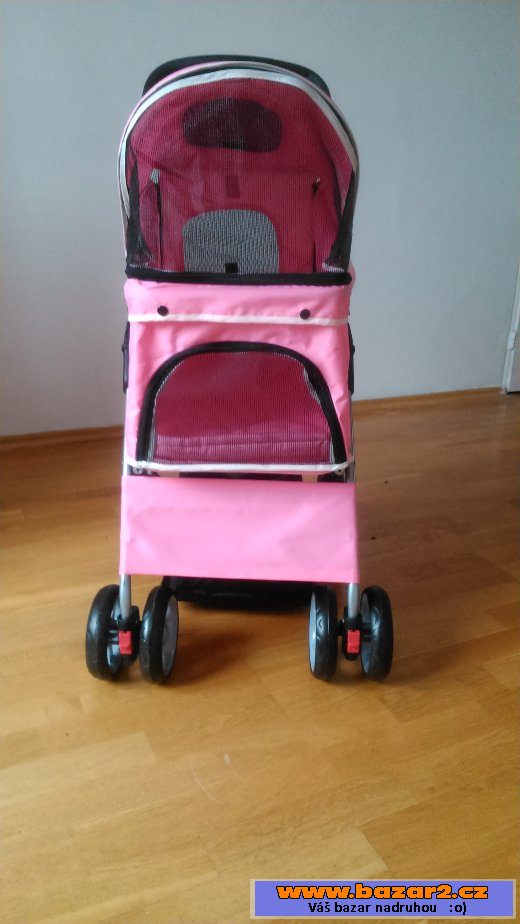 Kočárek pro psy