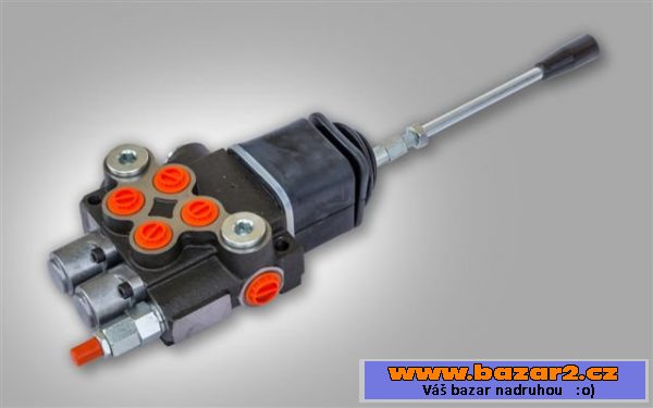 Hydraulický rozvaděč pro štípačky