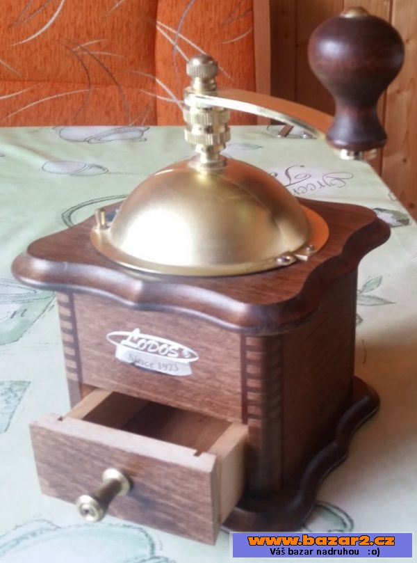 Ruční mlýnek na kávu Lodos 1920 