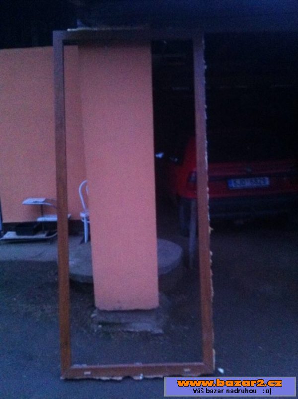 Prodám plastové balkonové dveře