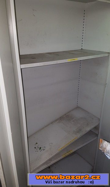 Skříň plechová 950x400x1950