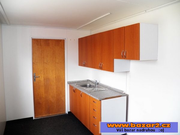 Nabízím obytný kontejner 2,5 x 6 m