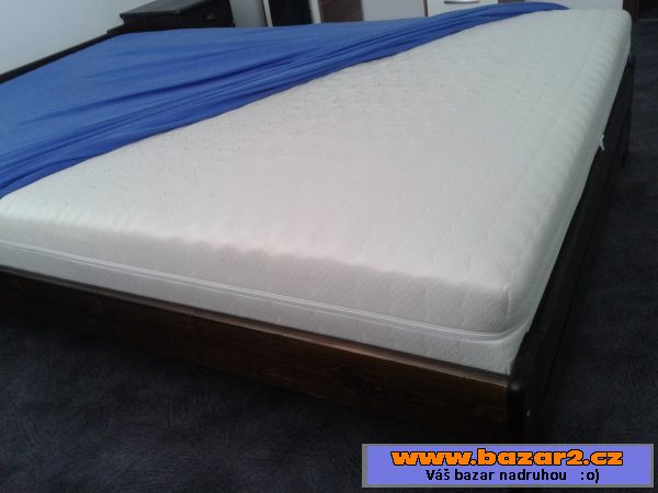 Postel masiv 140x200 vč. matrace