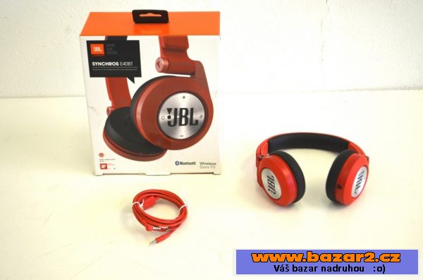 Sluchátka JBL E40BT RED