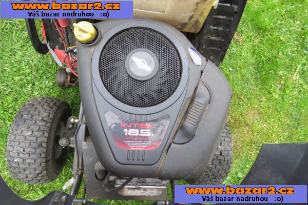 Zahradní traktor XT 190 HD vč.přislušenství