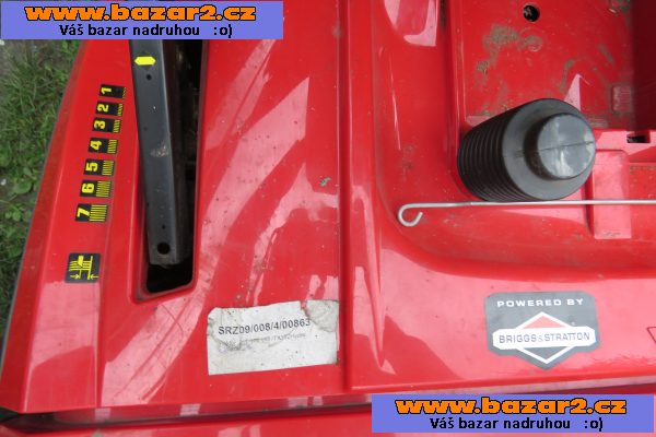 Zahradní traktor XT 190 HD vč.přislušenství