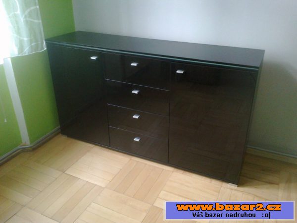 Prodám luxusní nábytkovou stenu