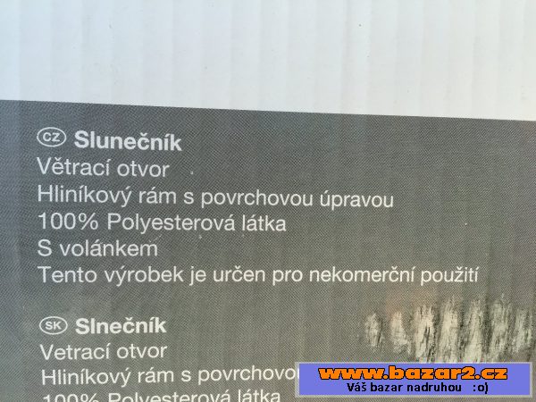 Velký slunečník o průměru 4 metry