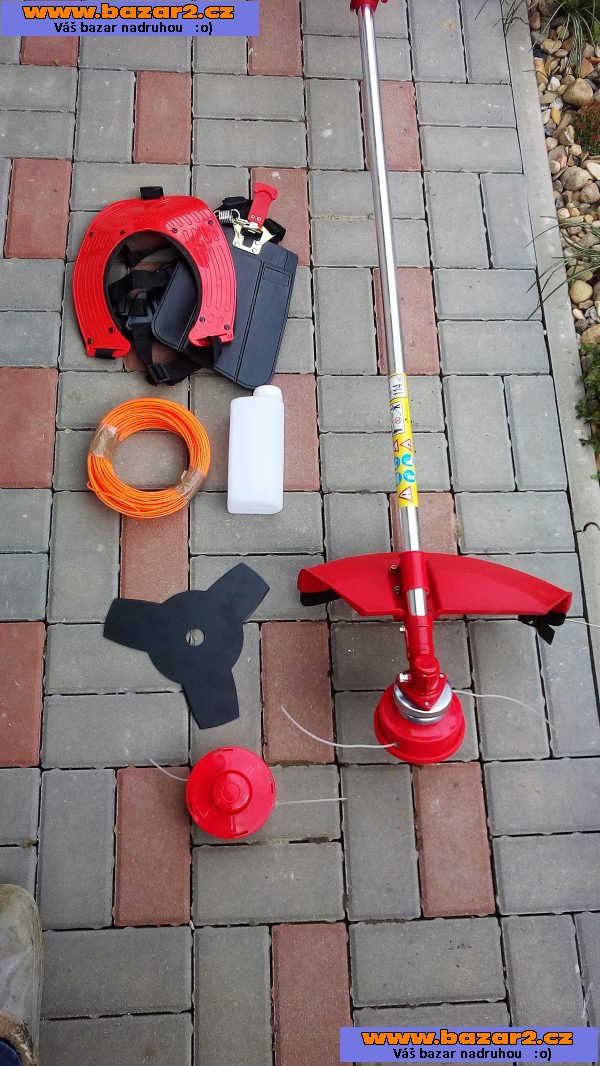 Křovinořez   5,2 HP  NOVÝ