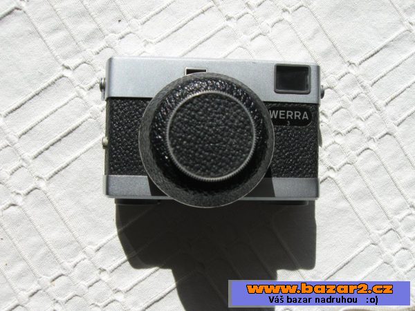 Fotoaparát Werra s objektivem Zeiss