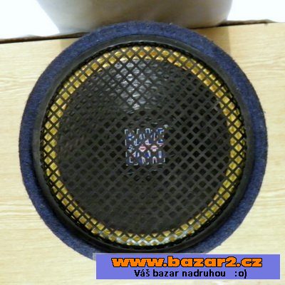 Subwoofer do auta Raveland.