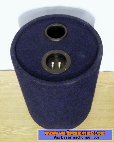 Subwoofer do auta Raveland.