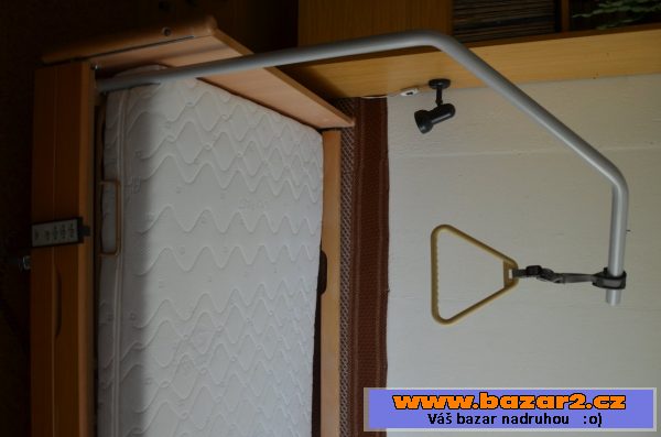 Zdrav. polohovací postel s matrací