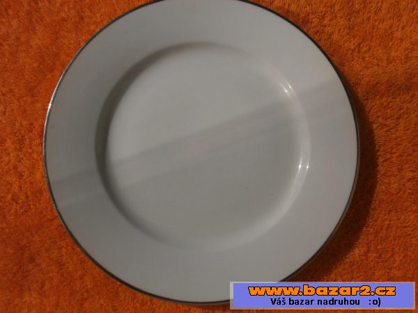 Jídelní souprava - bílý porcelán