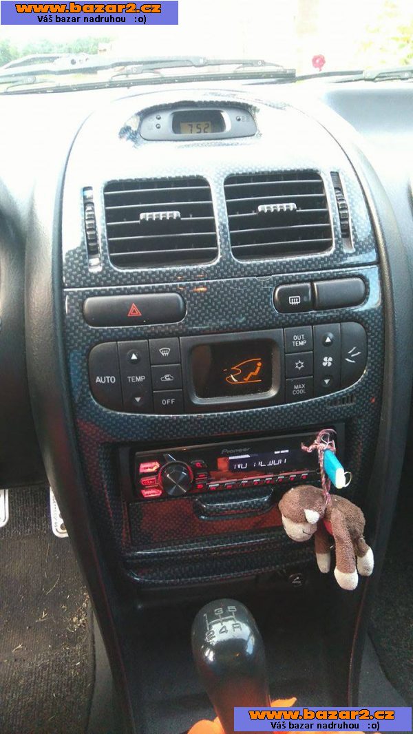 Mitsubishi Carisma 1,8 GDI top stav