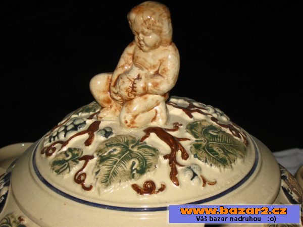 Masivní porcelánový servis  na bowli 