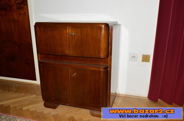 Nábytek starožitný