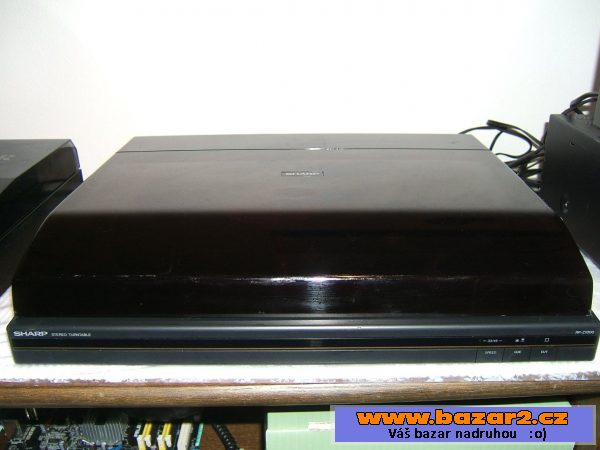 Gramo Sharp RP-Z1000/ poloautomat
