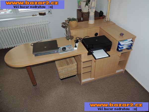 Atypický stůl