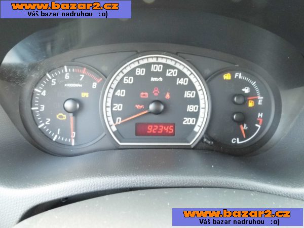Suzuki Swift 2005 1,3  92500 km