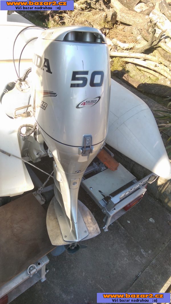 Člun GRAND s motorem HONDA BF50