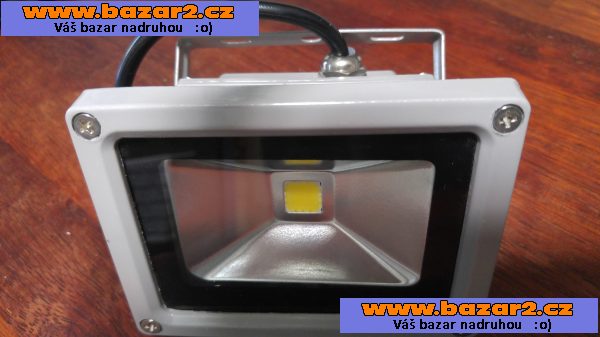6x LED venkovní reflektor 10W-4, inzerce-cz.cz 6x LED venkovní reflektor 10W