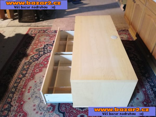 Prodám tv skřínku .se šuplíkem dřevo .  