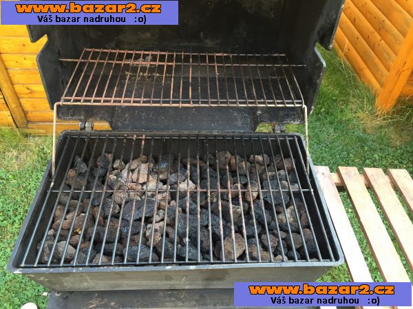 Prodám plynový zahradní gril lávový s bombou